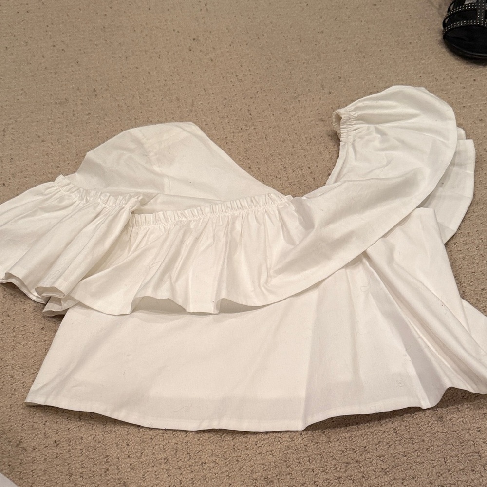 ROI Elegant White Ruffled Women's Top